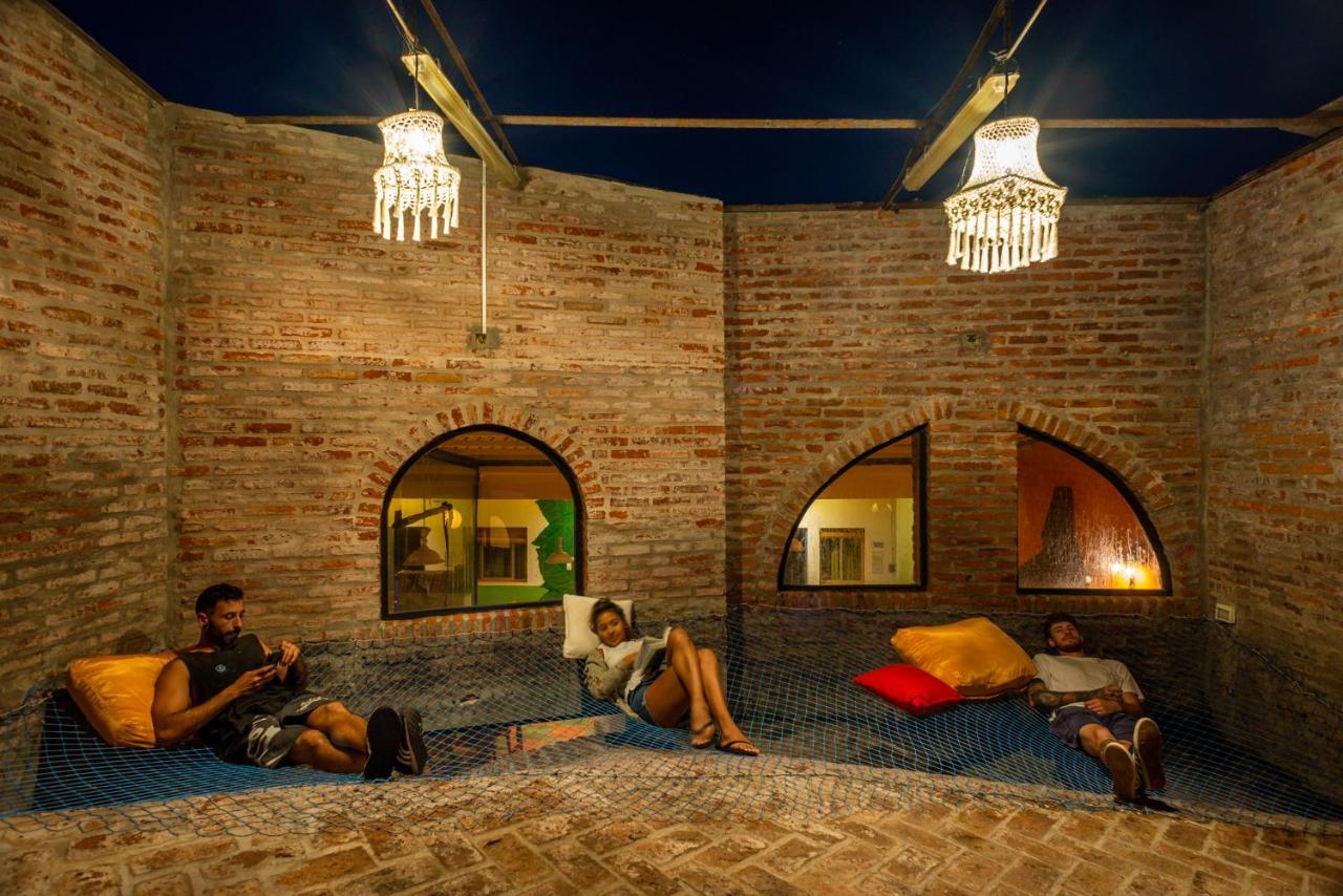 Del Barcito Hostel&suites *